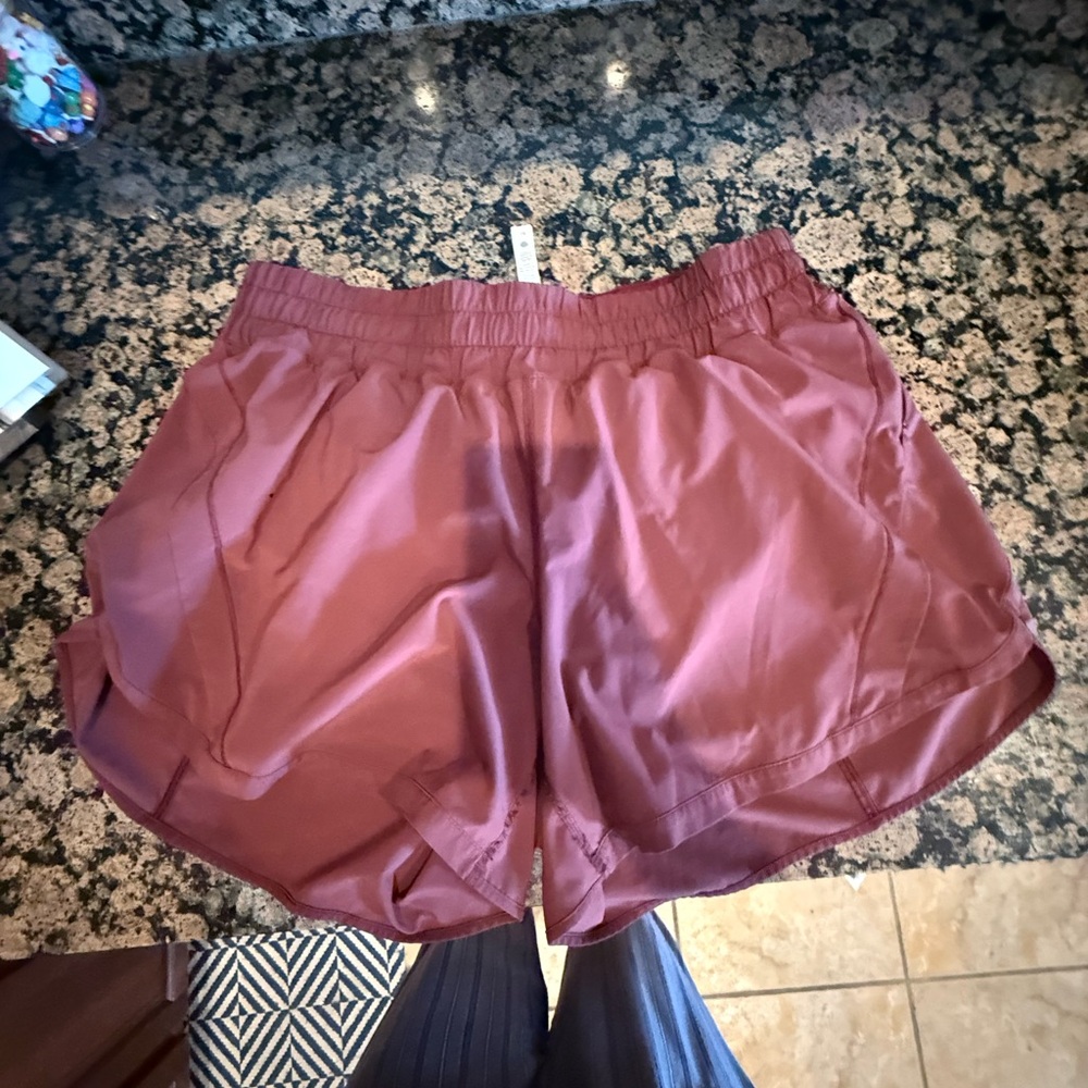 Lululemon size 14 // 5 inch inseam // one imperfection